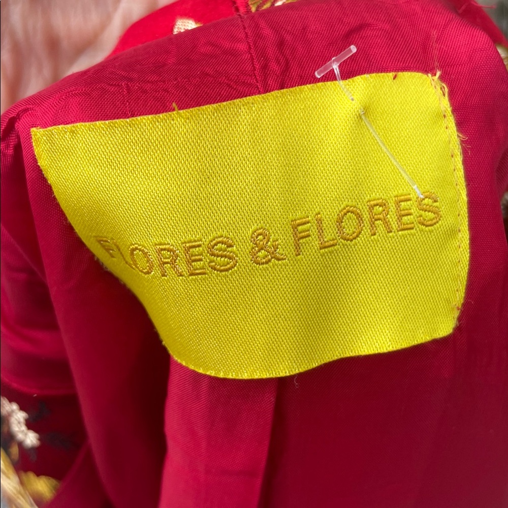 Red brocade silk blend jacket by Flores and Flores - Picture 4 of 8